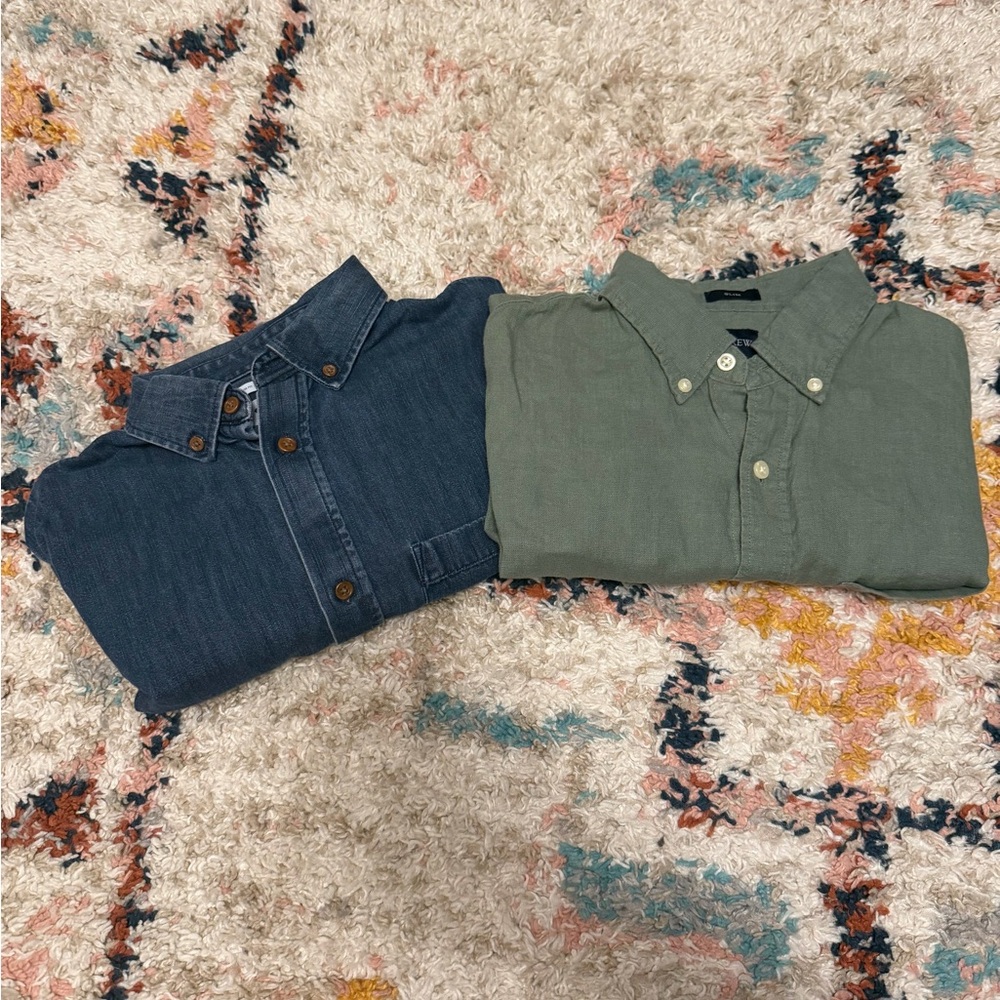 Set of 2 Men’s Button Down Shirts: Old Navy & J.Crew - S